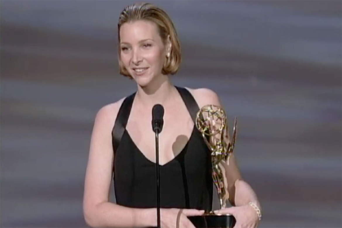 Lisa Kudrow Accepts The Emmy For Supporting Actress In A Comedy 7778