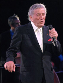 Tony Bennett sings at Governors Ball | Television Academy