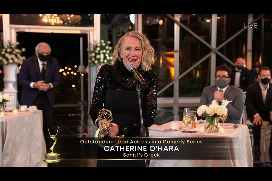 Catherine O'Hara accepts the award for Outstanding Lead Actress in a