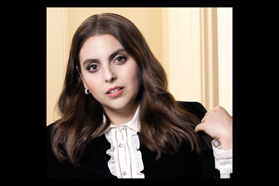 Beanie Feldstein headband: Where to buy